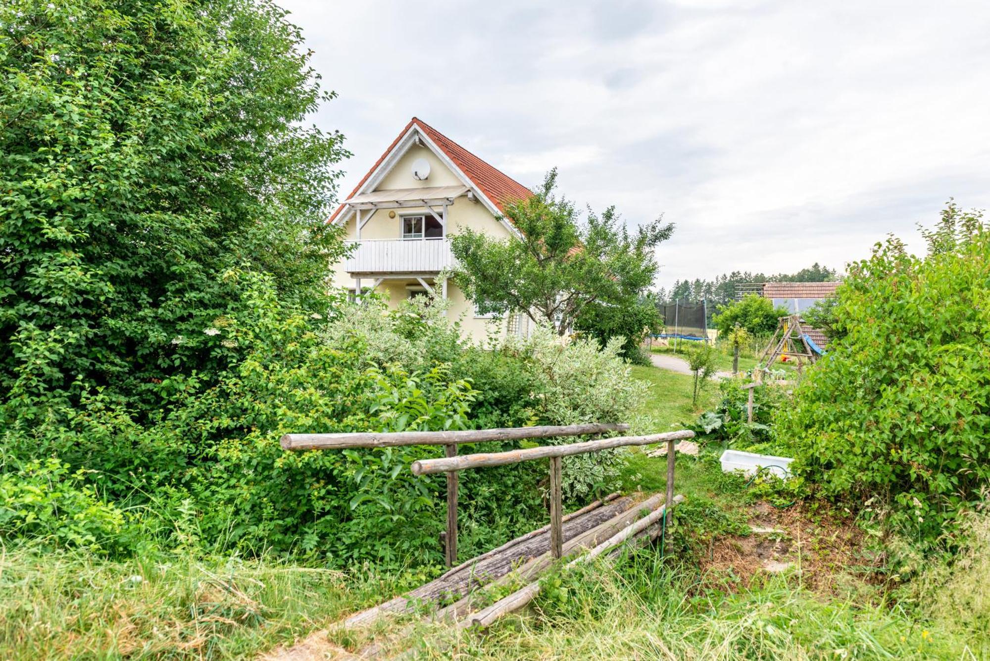 Owingen Beutenmuehle Straussenfarm Dach מראה חיצוני תמונה